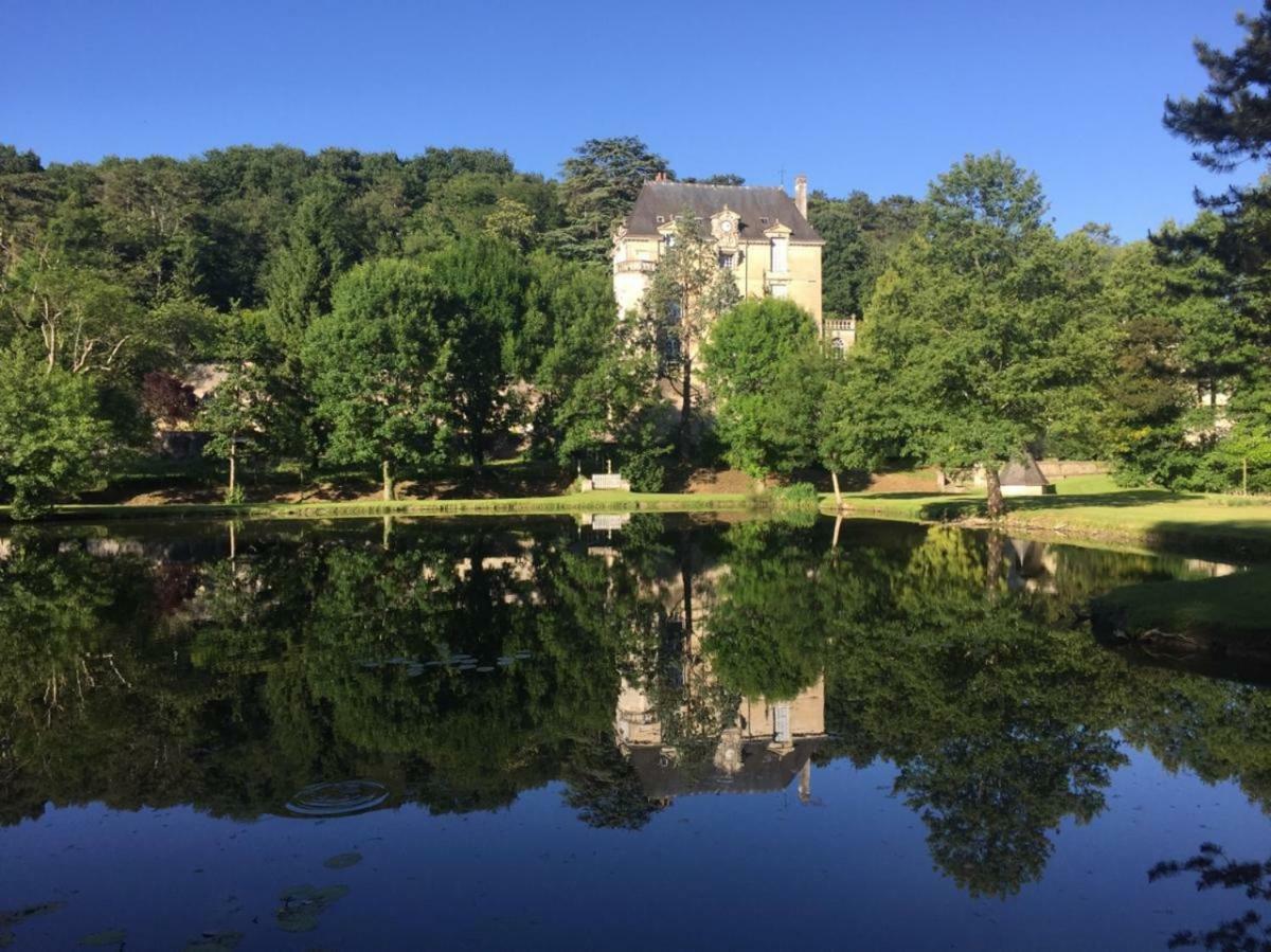 Gite Familial Chateau La Roche Racan Saint-Paterne-Racan Exteriör bild